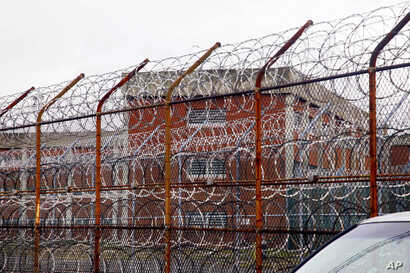 How Trump Has Amassed Power Battling Coronavirus Pandemic