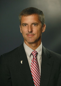 Federal vs. State Powers in Rush to Reopen Amid Coronavirus Pandemic 4 Federal vs. State Powers in Rush to Reopen Amid Coronavirus Pandemic