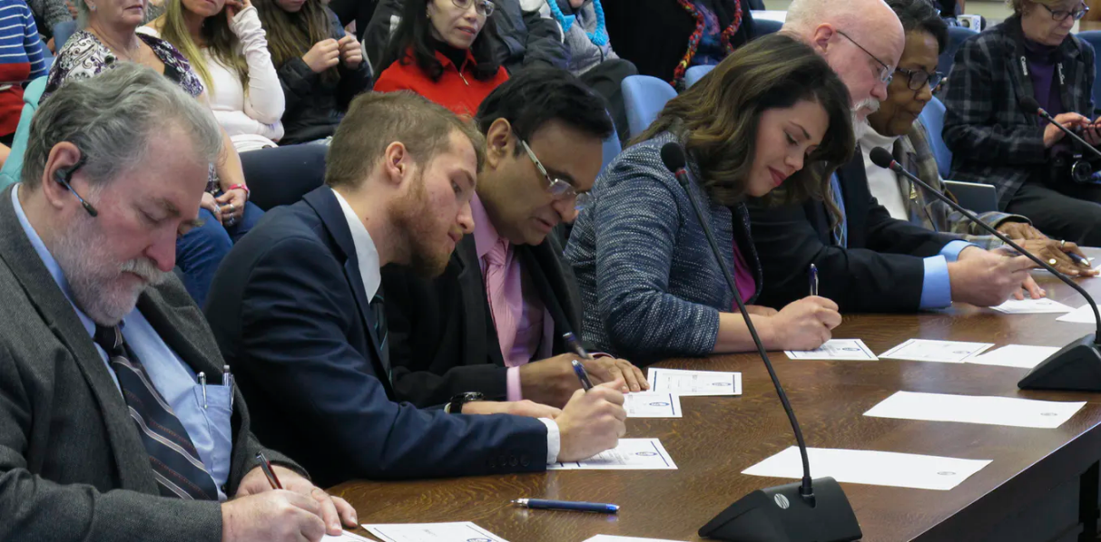 052120-01-Electoral-College-Vote