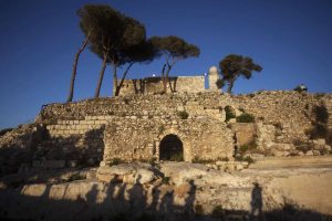 Stolen and Smuggled Ancient Artifacts on Display in Jerusalem Museum 6 062620-01-Museum-Antiquities-Looting