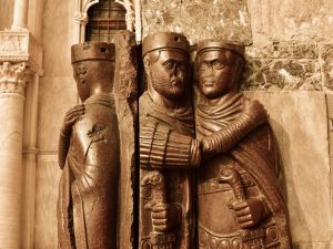 Diocletian's Tetrarchy: Attempting to Stabilize a Divided Roman Empire 15 091020-13-History-Rome-Tetrarchy