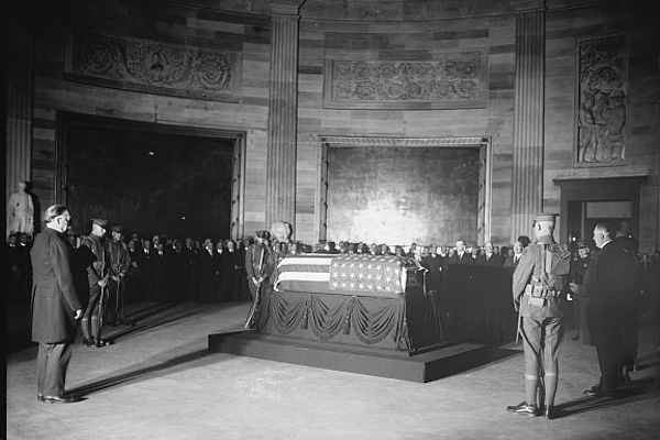 President Harding: Fallen Soldiers are the 'Noble Dead', Not Losers or Suckers