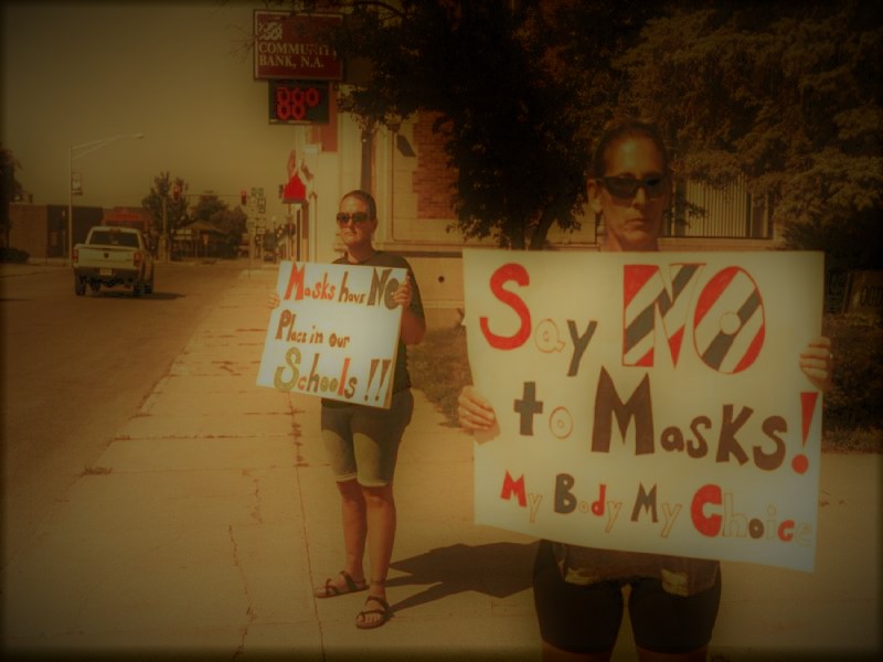 112220-02-Trump-COVID