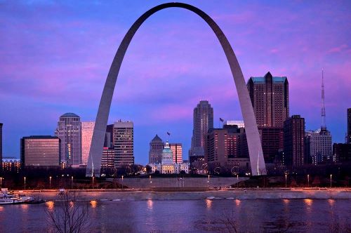 The Twisted History of the Gateway Arch, History