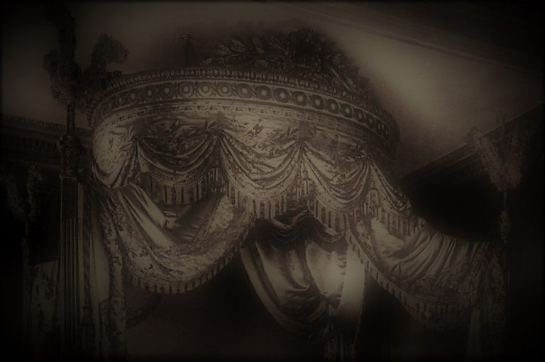 040901HistoryArtWomenNew