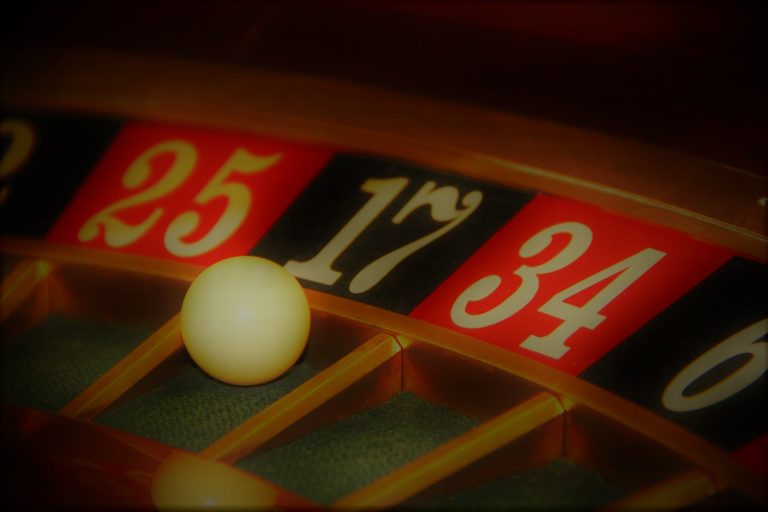 BackgroundPopularCasinoGames-AnnSmith02