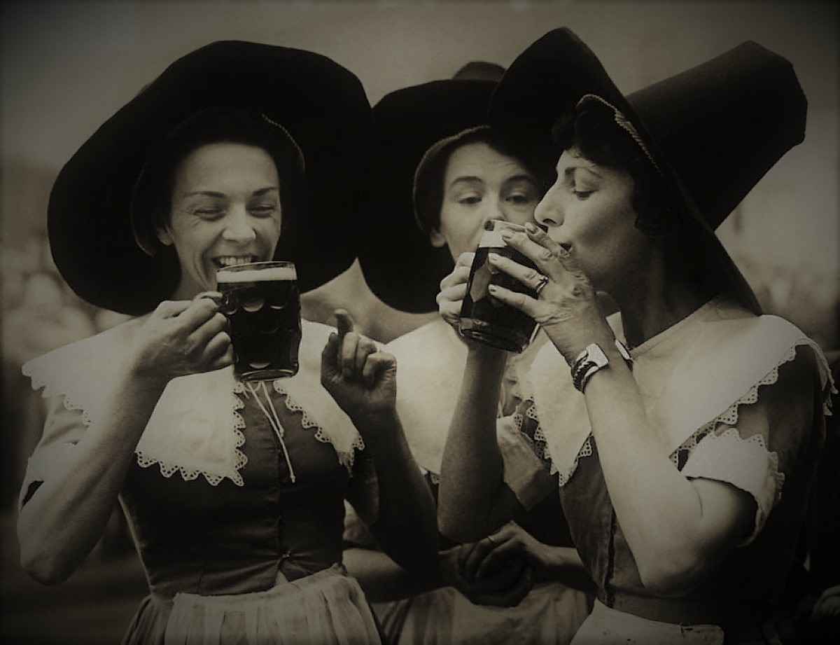 When Women Dominated The Beer Industry Until Witch Accusations Poured In Brewminate A Bold 6129