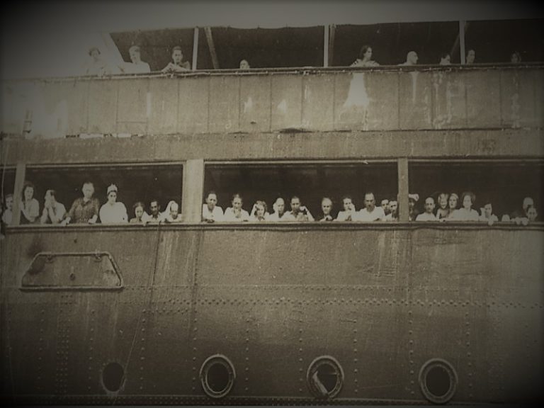 ImmigationPolicy-TracyBannister01