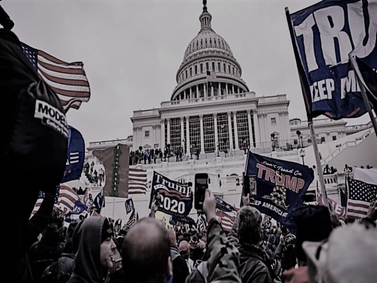 101021-05-Trump-Politics