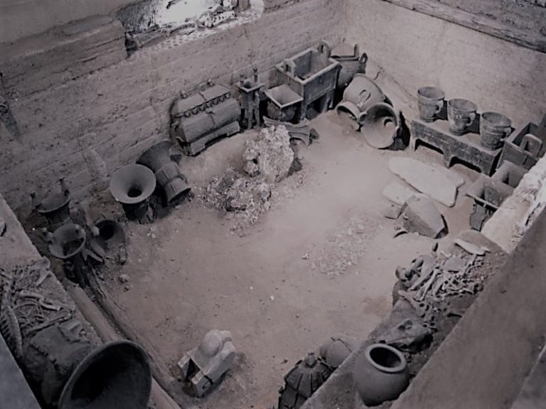 110221-22-History-China