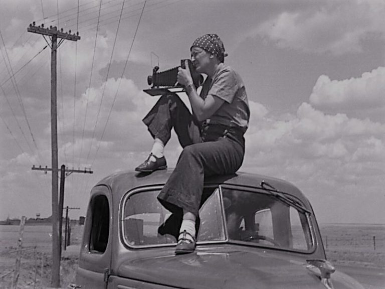 110421-14-History-Women