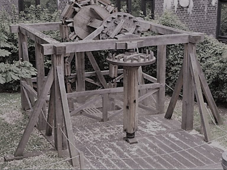 110821-10-History-Technology