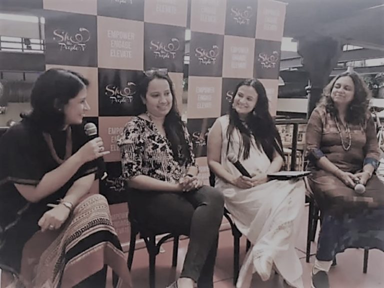 111821-19-Fashion-Women