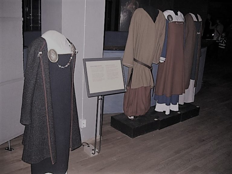 111821-25-History-Viking