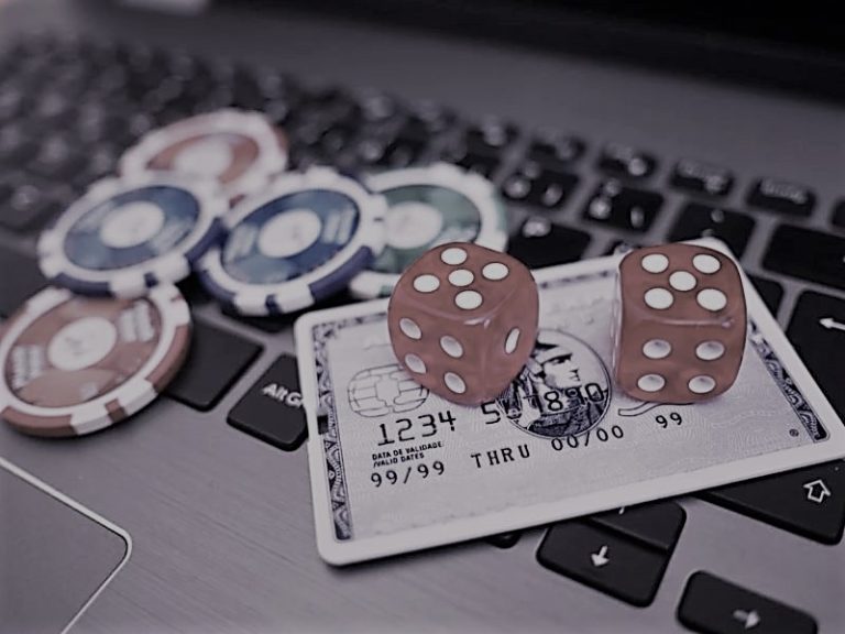 EvolutionOnlineGamblingCanada-JamesWarner02