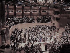 The Magic of Live Music: Why Performances Move Us 1 122321-73-Music