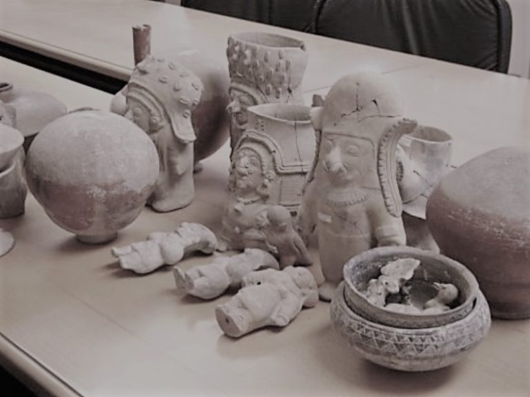 122421-125-History-Ecuador