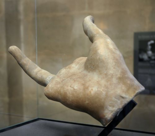 The Ancient Hellenistic Nike: 'Winged Victory' of Samothrace 8 The Ancient Hellenistic Nike: 'Winged Victory' of Samothrace