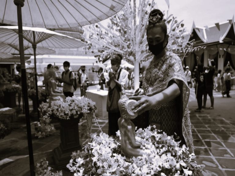 012122-01-History-Holiday