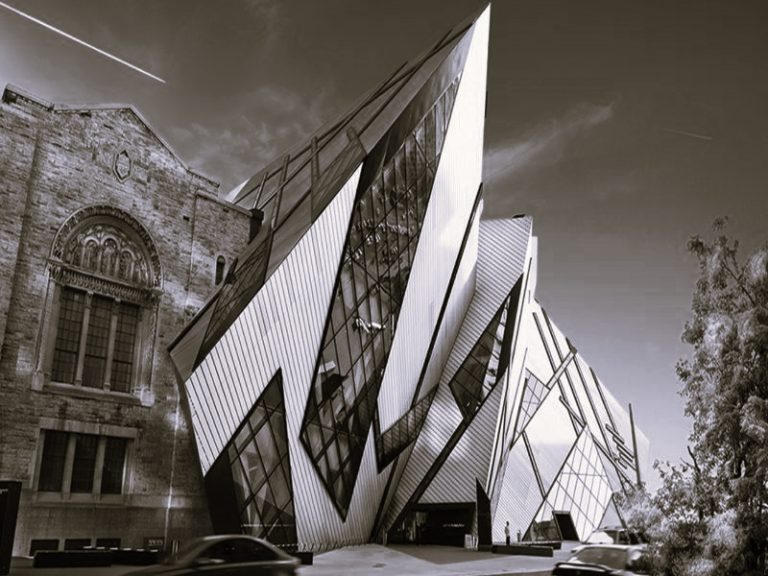 VisitMuseums-NichelleNicelocal01