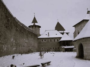 Ukraine's 11th-Century Medieval Khotyn Fortress 18 020322-24-History-Ukraine