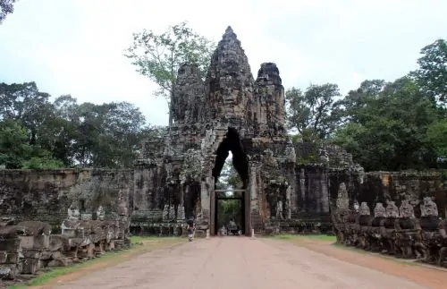 South gate, Angkor Thom, showing the Churning of the Milk balustrade on the left and right