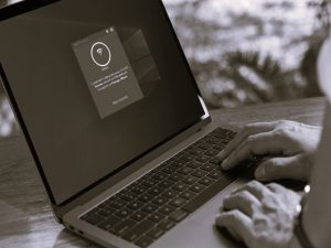 14 Tips for Staying Safe Online 64 TipsStayingSafeOnline-DavidBatchelor02