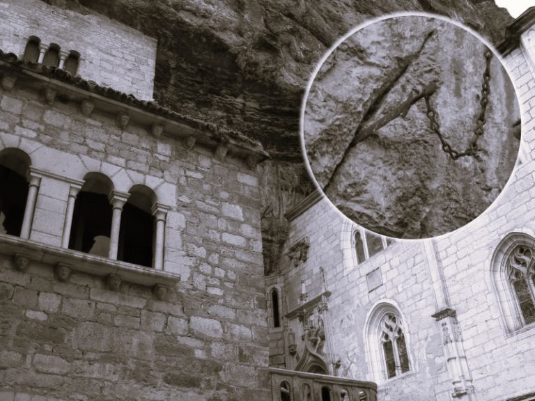 031222-08-History-Literature