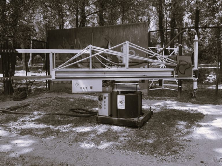 050922-01-Technology-Ukraine