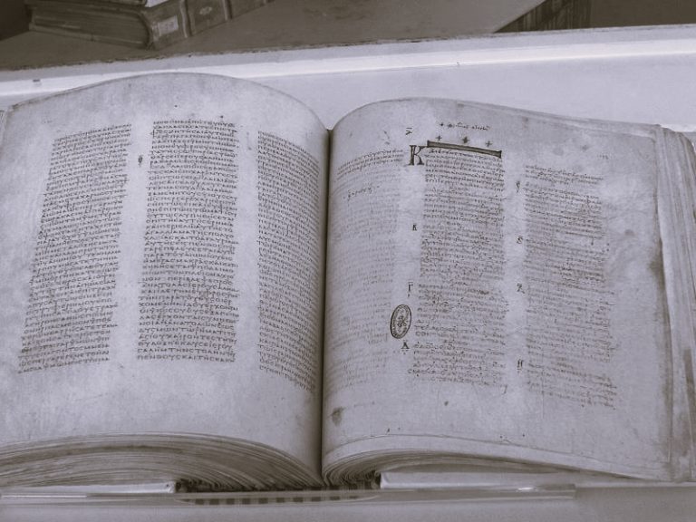 052022-32-History-Religion