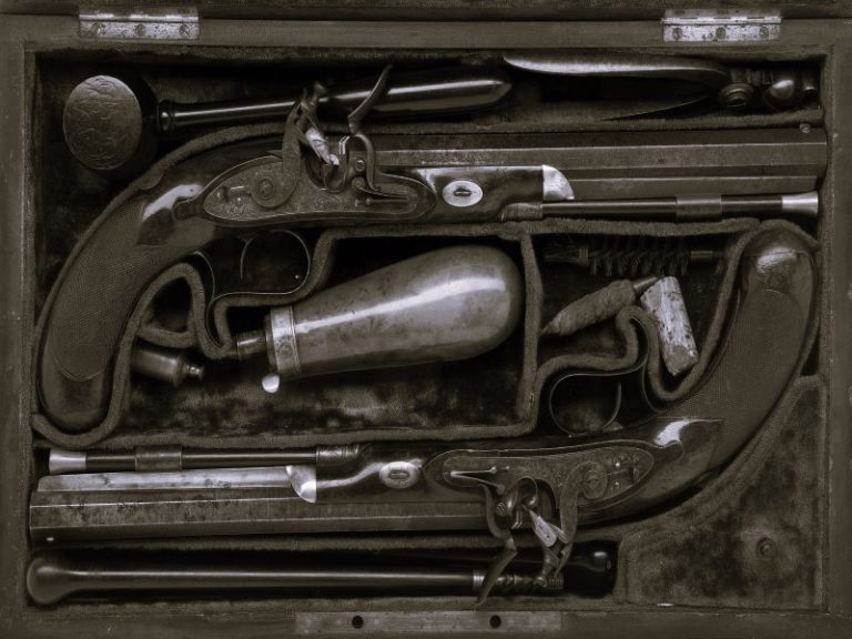 061022-03-History-Weapons