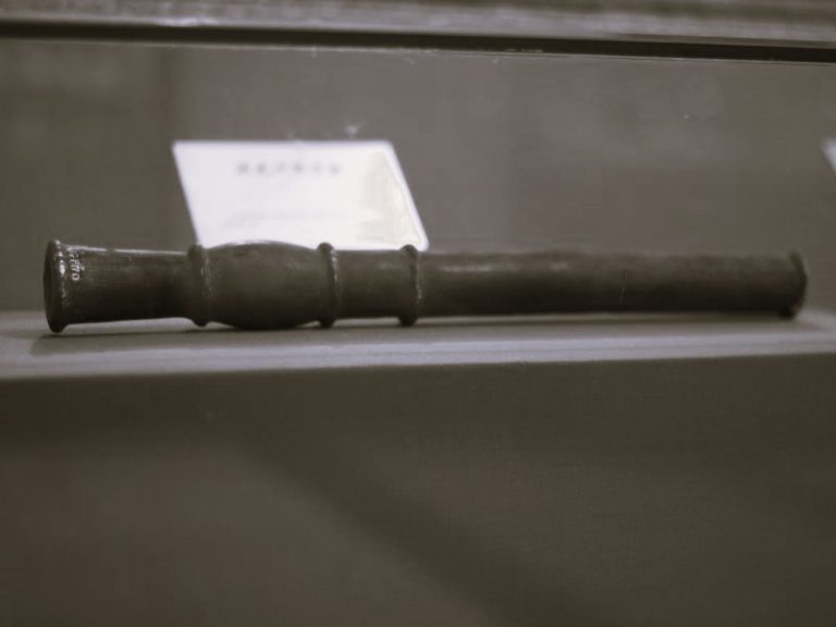 063022-16-History-Weapons