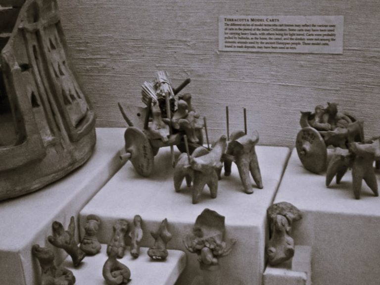 082522-01-History-Art