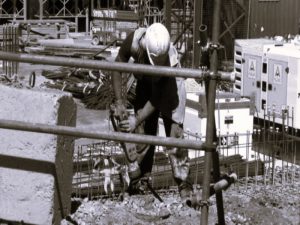 The Working Class Is Up For Grabs. Which Party Will Claim It? 15 083022-03-Economy