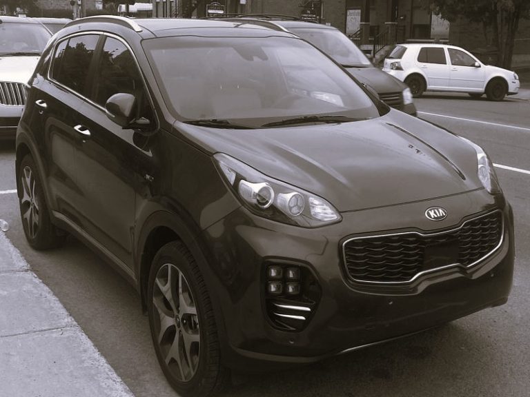 KiaSportageCarReview-DanielKing02