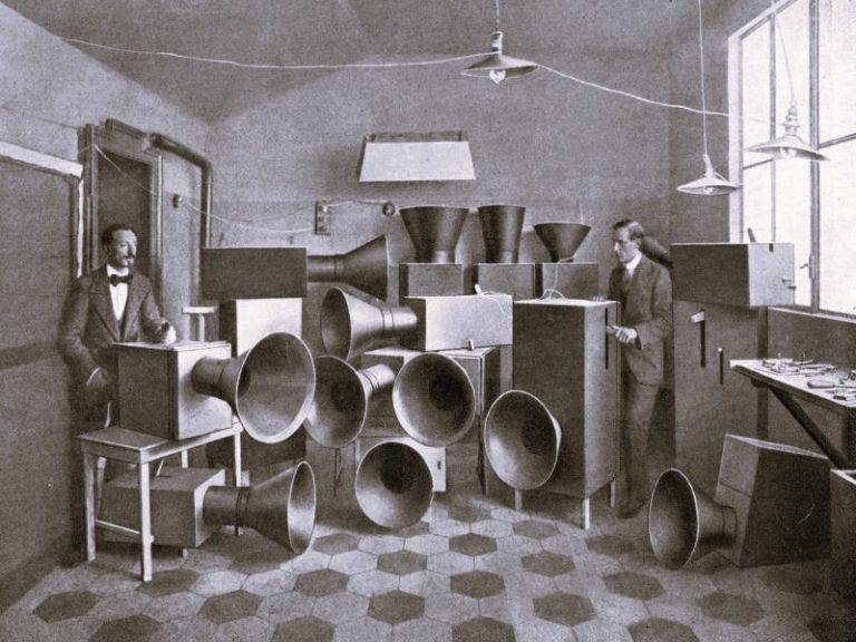 091822-01-History-Technology