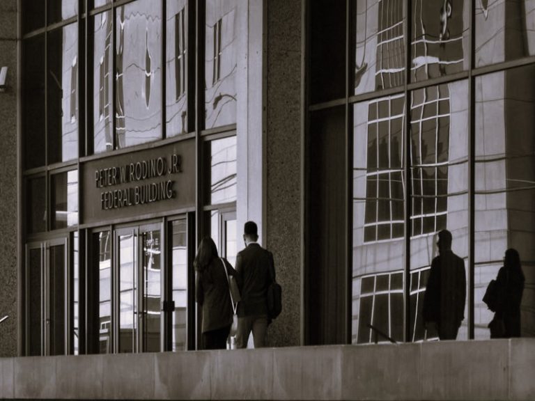 100922-59-Immigration