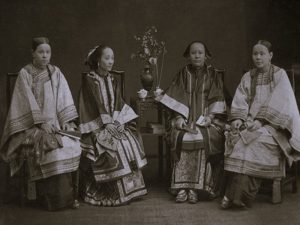 Chinese Fashion and the Long History of the Cloud Collar 12 112122-70-History-Fashion