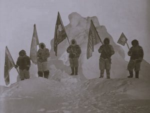 Mystery of the Arctic Ice: Who was First to the North Pole? 12 112722-57-History-Exploration