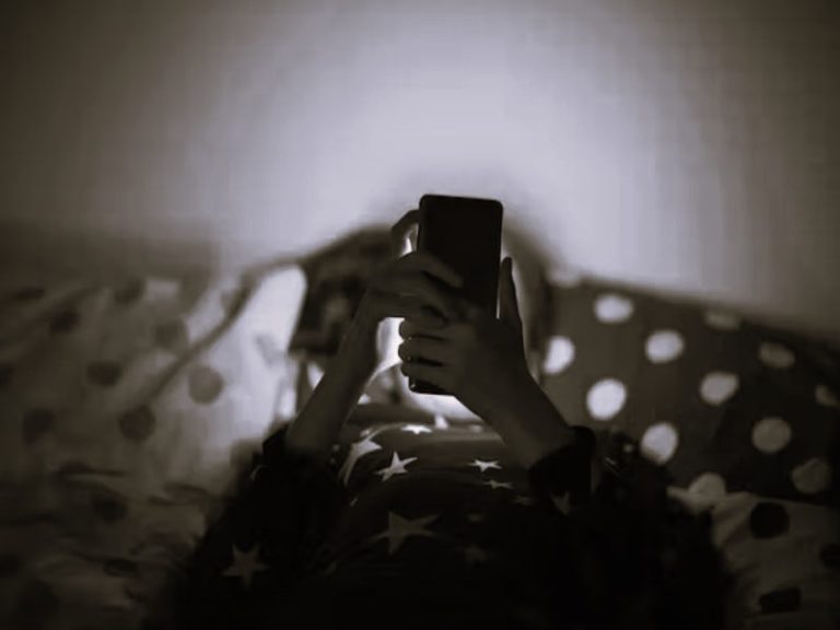 112822-15-Communication