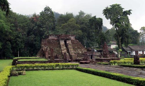 The Ascending Terraces of Sukuh, a Mountain Buddhist Sanctuary 21 View of the main temple on the highest terrace seen from the west, Sukuh, Java, 15th century