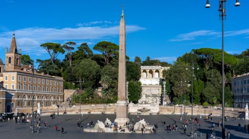 Obelisks: Reaching for the Sky in Ancient Roman Architecture 23 Obelisk in Piazza del Popolo (Flaminian Obelisk)
