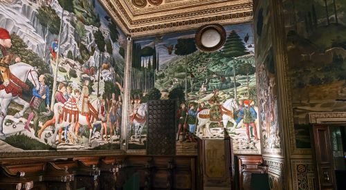Benozzo Gozzoli, frescoes on the east and south walls, Magi Chapel, 1459, Medici Palace