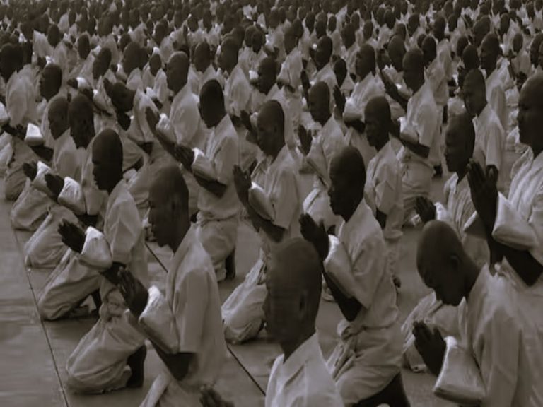 120822-19-LGBTQ-Religion