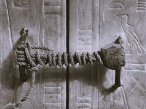 Unlocking Eternity: Howard Carter and the Discovery of Tutankhamun’s Tomb 28 121022-42-History-Egypt