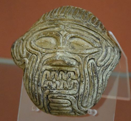 Oikos Model: The Family in Ancient Mesopotamia 5 Oikos Model: The Family in Ancient Mesopotamia