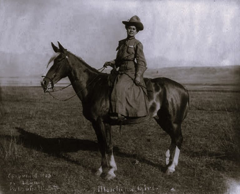 122922-35-History-Women