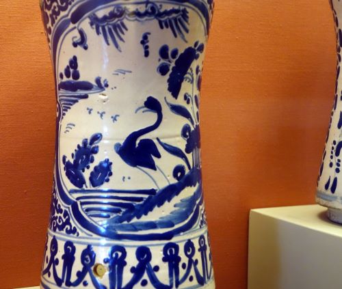 Detail of Talavera poblana albarello, 17th century