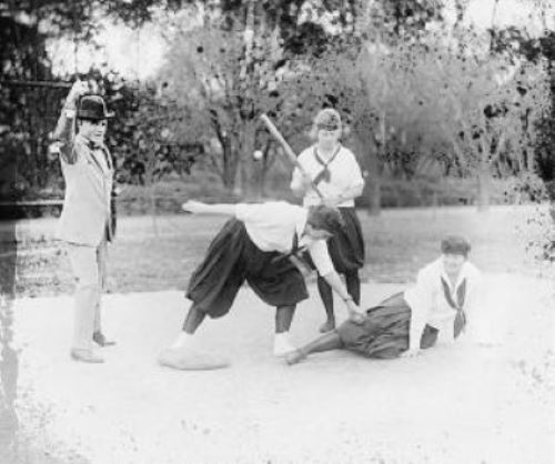 Baseball's Unsung Heroes: Jackie Mitchell and the Bloomer Girls in the Early 20th Century 2 Baseball's Unsung Heroes: Jackie Mitchell and the Bloomer Girls in the Early 20th Century