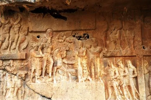 Rome and Persia at War: How Conflict Fueled the Third-Century Crisis (230–266 CE) 2 Bishapur Relief II commemorating Shapur I's victories on the Western front